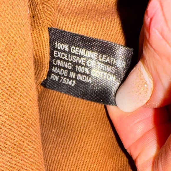 Gorgeous Leather Woven CrossbodyBag - Picture 7 of 7